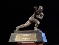 Heisman-Memorial-Trophy-award.jpg