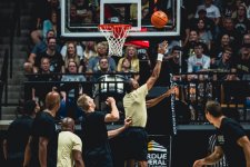 Kendrick hoop.jpg